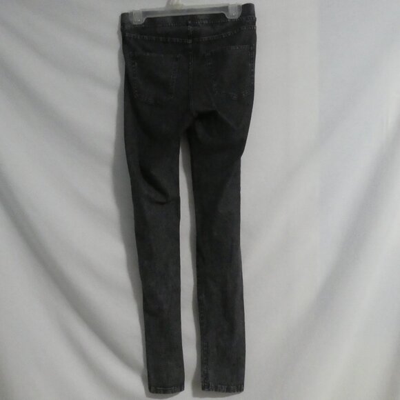 H&M | 11 - 12 years | Graphic Charcoal Denim Leggings | Back Pockets - Picture 2 of 16